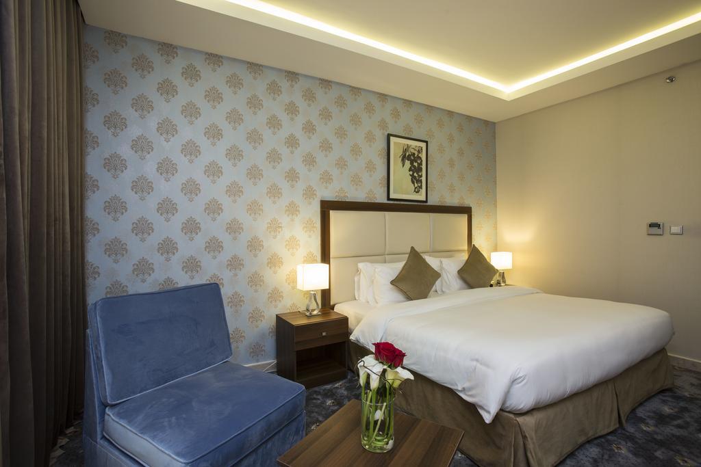 The Town Hotel Doha Exterior photo